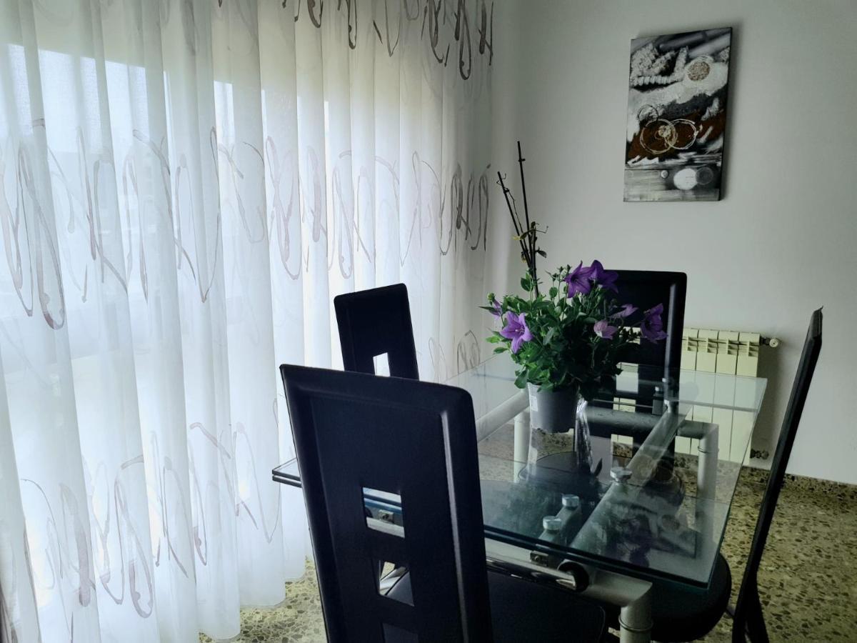 Piso Amplio De 3 Habitaciones, 2 Banos, Ascensor Y Parking Бурриана Экстерьер фото