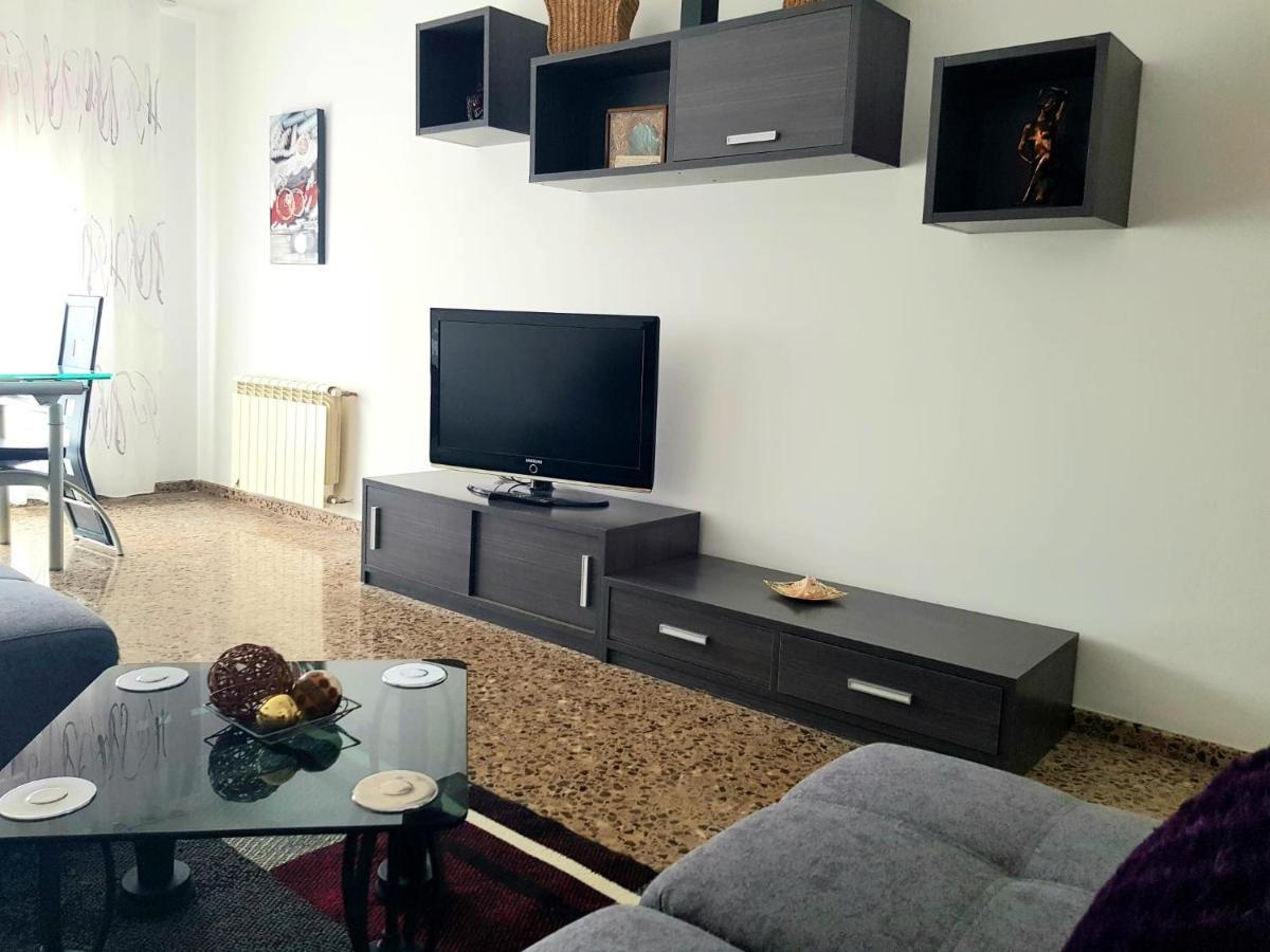 Piso Amplio De 3 Habitaciones, 2 Banos, Ascensor Y Parking Бурриана Экстерьер фото